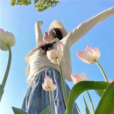 比基尼怪女